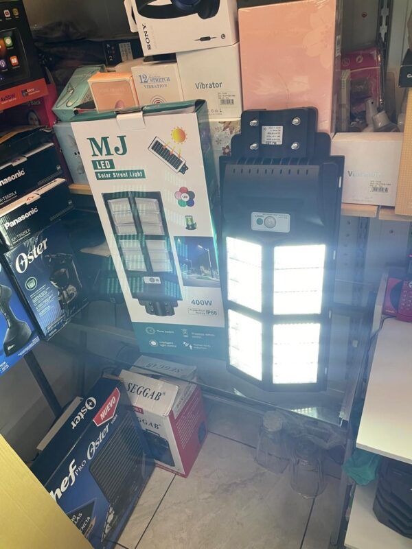 Lampara Solar Led Reflector Solar 400w Poste Exterior - Imagen 2