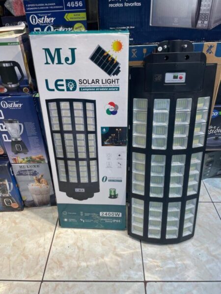 Lampara Solar Led Reflector Solar 2400w Poste Exterior - Imagen 3