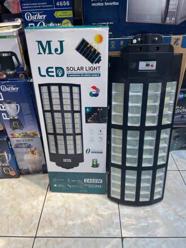 Lampara Solar Led Reflector Solar 2400w Poste Exterior - Imagen 3